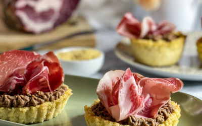 Crostatine di Miglio, Coppa di Parma IGP e Hummus di Ceci di Murgia